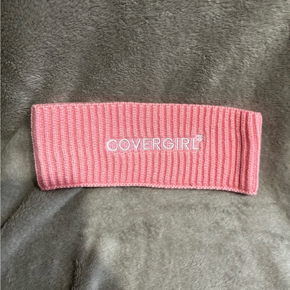 GIFT with any purchase! Covergirl Pink Headband - Picture 2 of 4